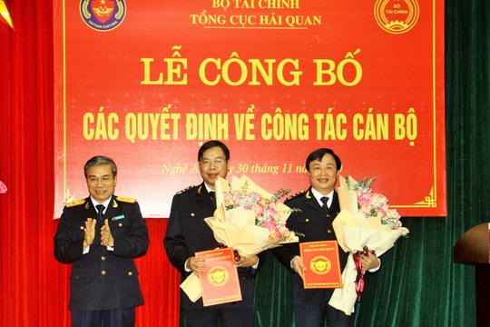 Công bố quyết định bổ nhiệm 2 Phó Cục trưởng Cục Hải quan Nghệ An