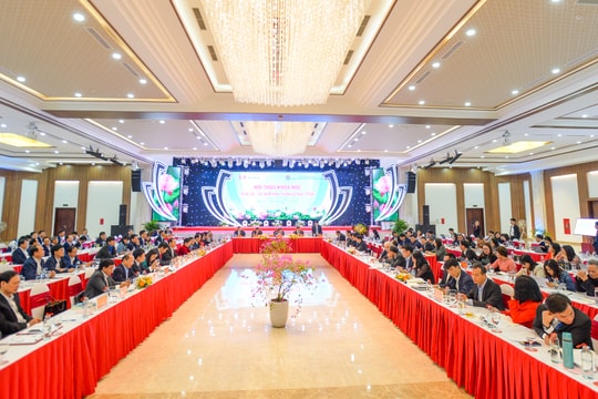 Sôi động ý kiến chuyên gia, nhà khoa học góp ý để Nghệ An phát triển xứng với tiềm năng, vị thế