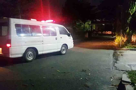 Mâu thuẫn khi chung sống như vợ chồng, cô gái vung dao đoạt mạng bạn trai