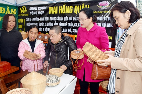 Khuyến khích phát triển kinh tế  tạo việc làm cho người khuyết tật