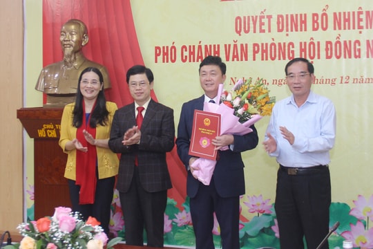 Công bố Quyết định bổ nhiệm Phó Chánh Văn phòng HĐND tỉnh Nghệ An