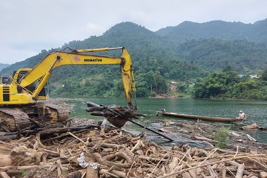 Thủy điện lớn nhất Nghệ An sẽ dọn sạch rác trên sông Nậm Nơn trước Tết Dương lịch 2021