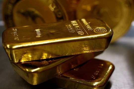 Giá vàng tăng mạnh, hướng mốc 56 triệu đồng/lượng