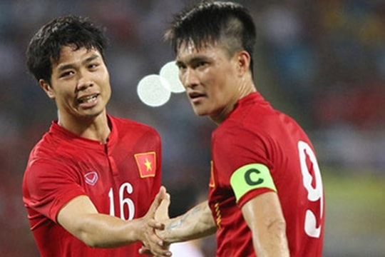 Ông Park ‘vỡ mộng’ thu tiền phạt của các tuyển thủ; Đội tuyển Việt Nam và sứ mệnh tìm Lê Công Vinh đệ nhị