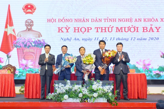 HĐND tỉnh Nghệ An miễn nhiệm và bầu bổ sung Ủy viên UBND tỉnh