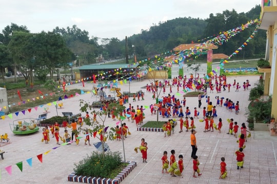 Giám đốc Sở Giáo dục - Đào tạo nêu những bất cập và giải pháp xây dựng trường chuẩn quốc gia