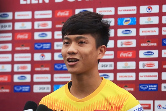 Tiền vệ Phan Văn Đức thừa nhận cuộc cạnh tranh khốc liệt tại ĐT Việt Nam