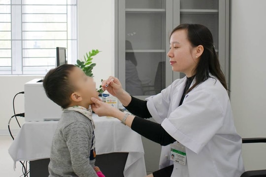 Sai lầm thường gặp khi chăm sóc trẻ ngày lạnh