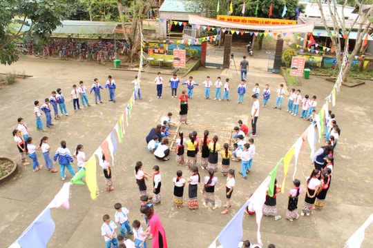 Chỉ số phát triển con người của Việt Nam nói lên điều gì?