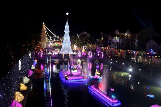 Những công trình Giáng sinh độc đáo nhất Nghệ An