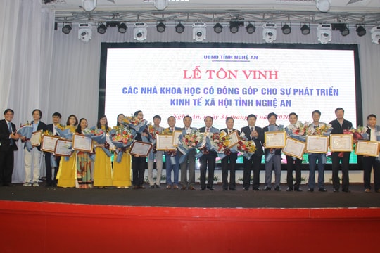 Nghệ An tuyên dương 20 nhà khoa học tiêu biểu