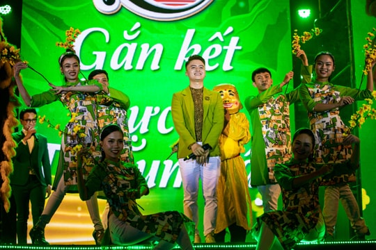 Dàn Sao Việt cùng những màn trình diễn ấn tượng trong đêm nhạc của HUDA tại Nghệ An 