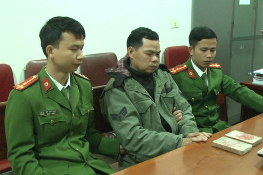 Bị truy bắt, đối tượng vận chuyển heroin nhảy cầu bơi sông vẫn không thoát