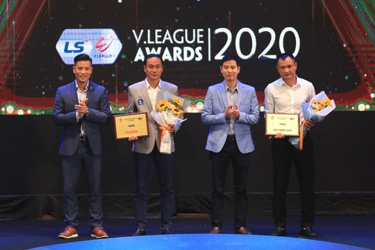 Sông Lam Nghệ An: Từ lối chơi ‘chém đinh chặt sắt’ đến đội đạt giải phong cách