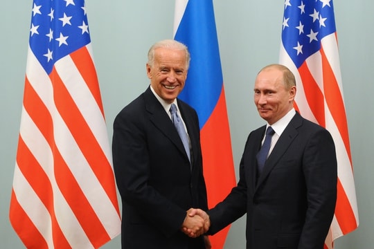 Những thách thức đối ngoại khiến Tổng thống mới đắc cử Mỹ 'lừng khừng'