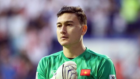 Văn Lâm còn cách Cerezo Osaka thủ tục làm visa; HLV Park muốn Việt Nam thắng 2 trận nữa ở vòng loại World Cup 2022