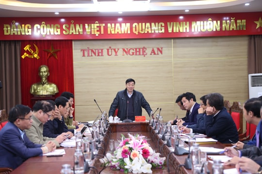 Các ban xây dựng Đảng và Văn phòng Tỉnh ủy sẽ tổ chức hội nghị chung tổng kết chuyên môn để tiết giảm hội họp