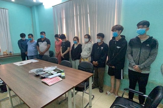 Triệt phá đường dây đánh bạc 300 tỷ đồng do 2 anh em cầm đầu