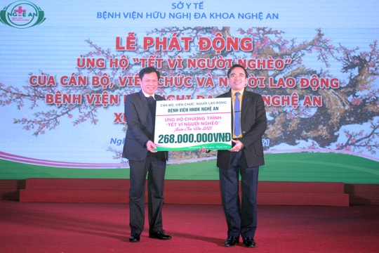 Hơn 670 triệu đồng ủng hộ Tết 'Vì người nghèo', bệnh nhân khó khăn tại chương trình 'Tiếng hát đến với người bệnh'