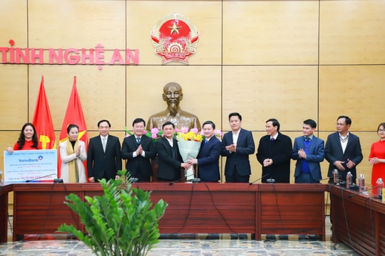 Tỉnh Nghệ An và Ngân hàng TMCP Công Thương Việt Nam thống nhất nâng tầm quan hệ hợp tác