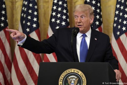 Chuyển giao quyền lực tại Nhà trắng: Nước cờ hiểm trong những ngày tàn