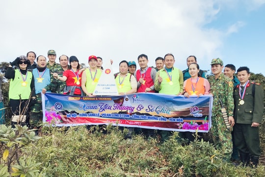 Sở Du lịch Nghệ An khảo sát đỉnh Puxailaileng