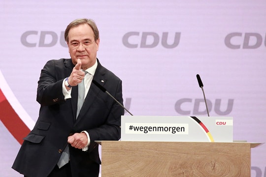 Armin Laschet và nỗ lực 'thoát bóng' Merkel