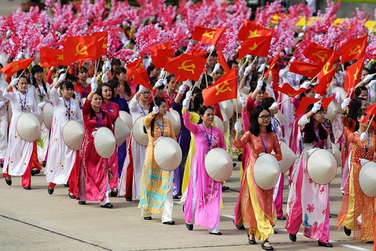 Hướng tới Đại hội lần thứ XIII của Đảng: 'Việc gì có lợi cho dân phải hết sức làm'