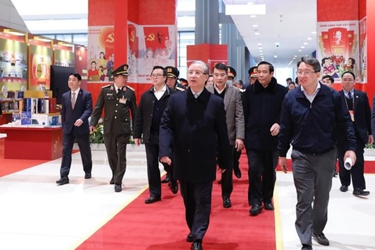 Thường trực Ban Bí thư kiểm tra công tác chuẩn bị Đại hội lần thứ XIII của Đảng