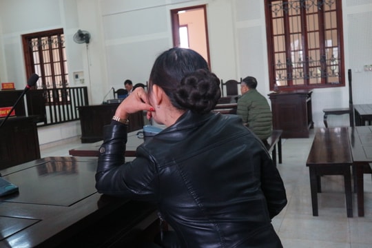 Lòng vị tha của người vợ chết hụt khi bị chồng cũ đầu độc bằng thuốc chuột