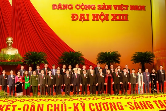 Bộ Chính trị phân công 4 Ủy viên Trung ương Đảng tham gia sinh hoạt tại đoàn Nghệ An dự Đại hội Đảng