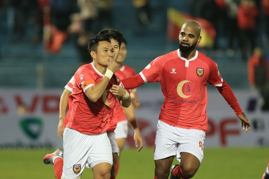 Trần Phi Sơn bị chấn thương: Bao giờ mới qua 'cơn bĩ cực'?