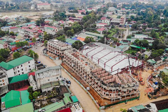 Cận cảnh chất lượng và tiến độ thi công thần tốc tại chợ Kim Sơn