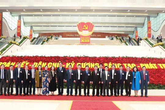 Ngày làm việc thứ 5 Đại hội XIII: Thảo luận nhân sự dự kiến giới thiệu vào BCH Trung ương Đảng