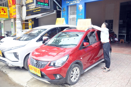 Cơ sở cho thuê xe tự lái lo 'mất Tết' do dịch bệnh