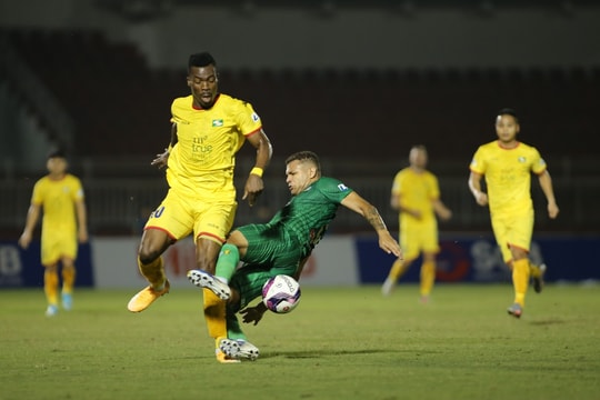 Sông Lam Nghệ An còn bao nhiêu cơ hội tại V.League 2021?