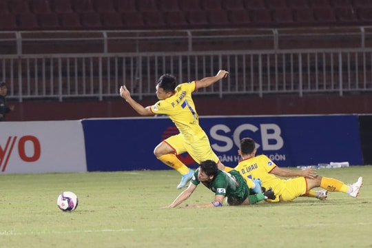 SLNA:  'Nước đến chân không nhảy'?