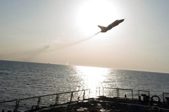 Tàu chiến Mỹ vào Biển Đen, đô đốc kêu gọi Nga 'giám sát chặt chẽ'