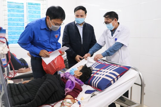 Tết ấm cho bệnh nhân chạy thận