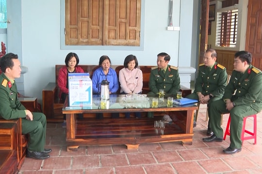 Tết ấm tình đồng đội của những gia đình thân nhân liệt sỹ hy sinh tại Rào Trăng 3 và Đoàn KTQP 337