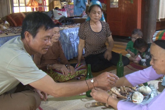 Độc đáo tục gọi vía về ăn Tết của người Thái Con Cuông