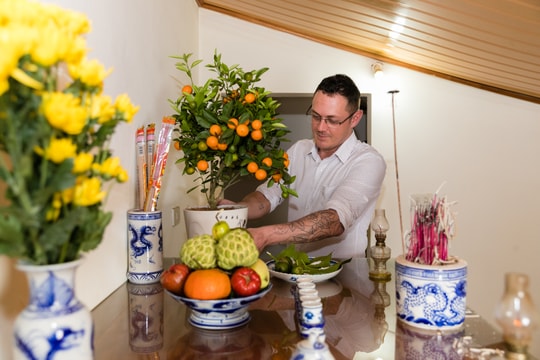 Những 'ông giáo' ngoại quốc đón Tết cổ truyền ấm áp trên đất Nghệ An