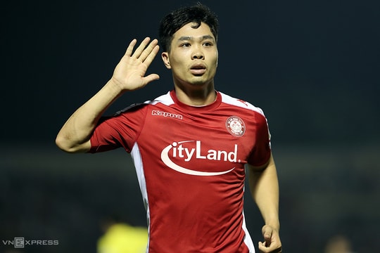 Công Phượng sắp hết hợp đồng với HAGL; Kiatisak: 'Bánh chưng Việt Nam ngon nhất'