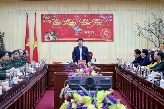 Chủ tịch UBND tỉnh chúc Tết trực tuyến đến chiến sỹ biên phòng các điểm chốt phòng dịch Covid-19