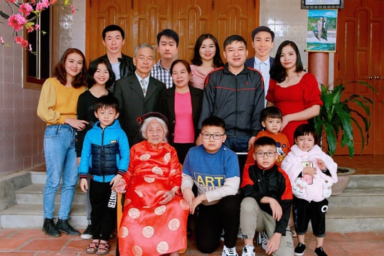 Ấm áp Lễ mừng thọ giữa mùa dịch ở Nghệ An