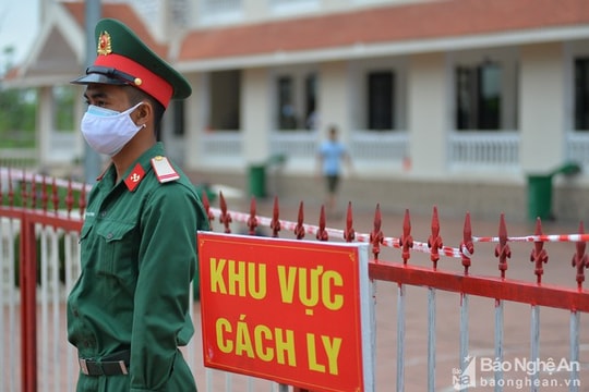 Nghệ An rốt ráo cách ly người phụ nữ làm cùng phòng với 2 bệnh nhân Covid-19 về quê ăn Tết