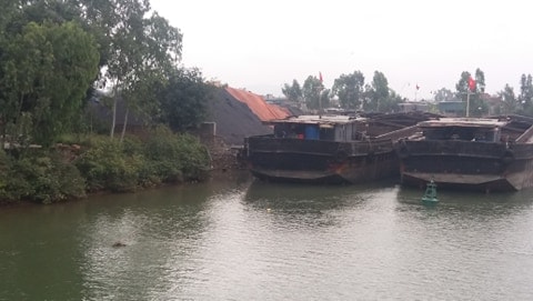 Thi thể cụ bà trên sông Mai Giang