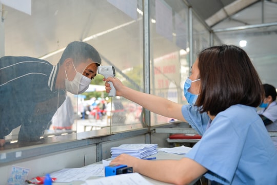 Ngăn chặn Covid -19 xâm nhập, lây chéo trong bệnh viện