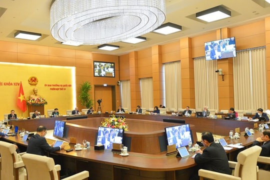 Thường vụ Quốc hội bàn thảo việc giới thiệu ứng cử đại biểu khóa XV