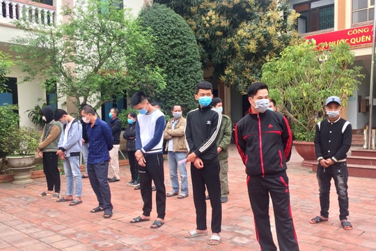 Triệu tập 24 trường hợp đốt pháo trong đêm Giao thừa